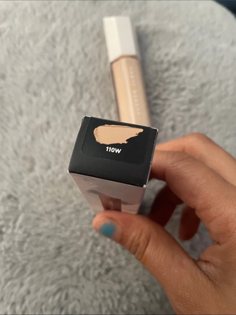 Fenty Beauty Concealer Wand in Light Beige / Cream